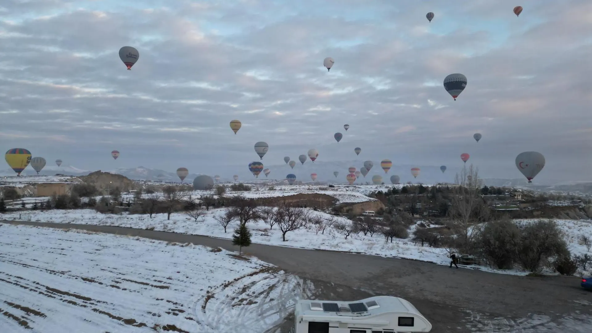 Элитный Автодом Для Семьи Hotel Tbilisi Campingplads